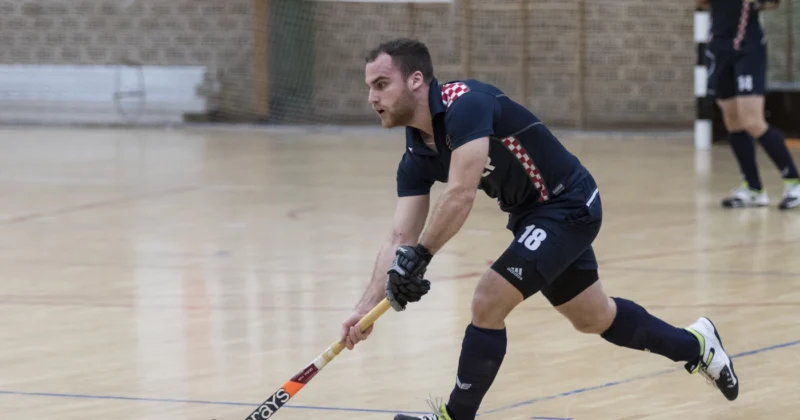 Hoeveel spelers zaalhockey